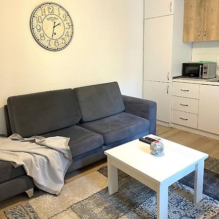 Apartment In The New Bazaar Of Tirana - Hana Blu Buitenkant foto