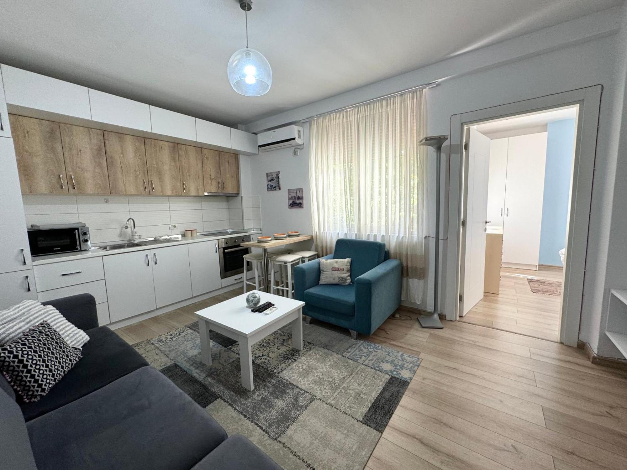 Apartment In The New Bazaar Of Tirana - Hana Blu Buitenkant foto